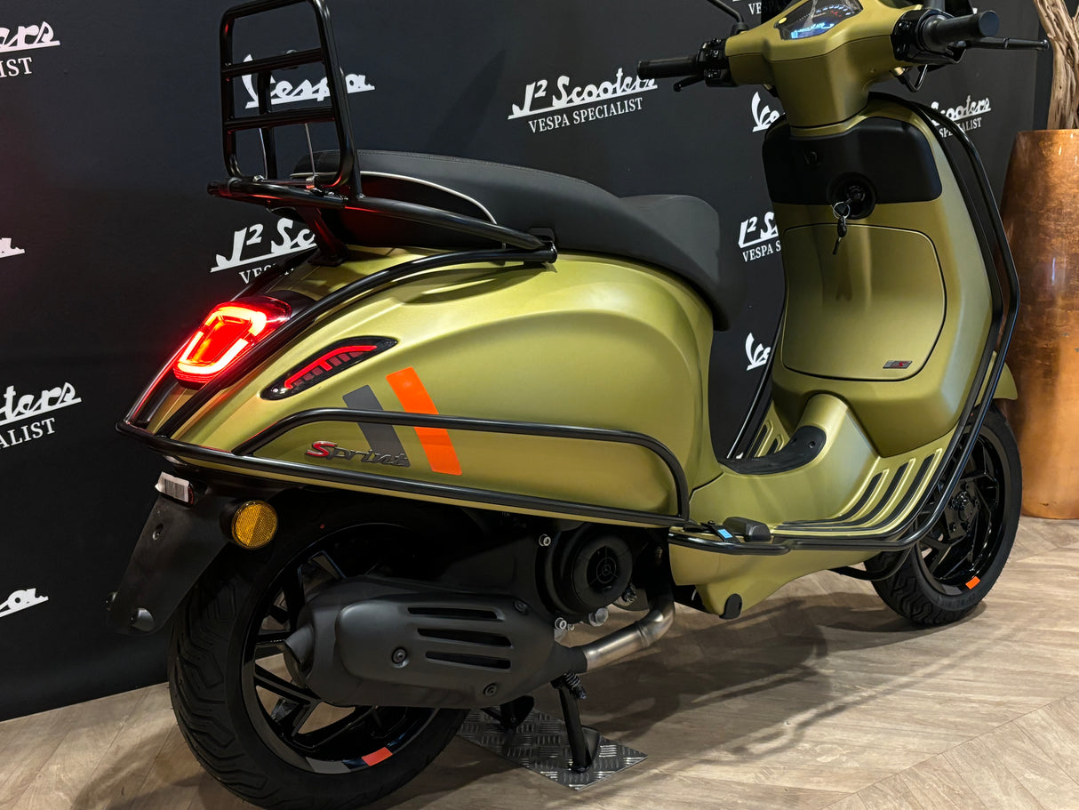 Vespa Sprint / Elettrica Facelift 2025 Verde Ambizioso Matt