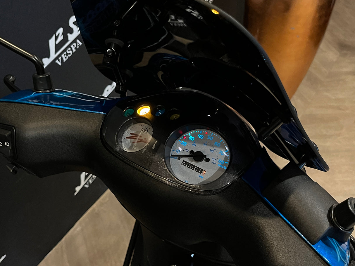 Piaggio Zip SP E5 HANDMADE AIRBRUSH CANDY BLIKSEM