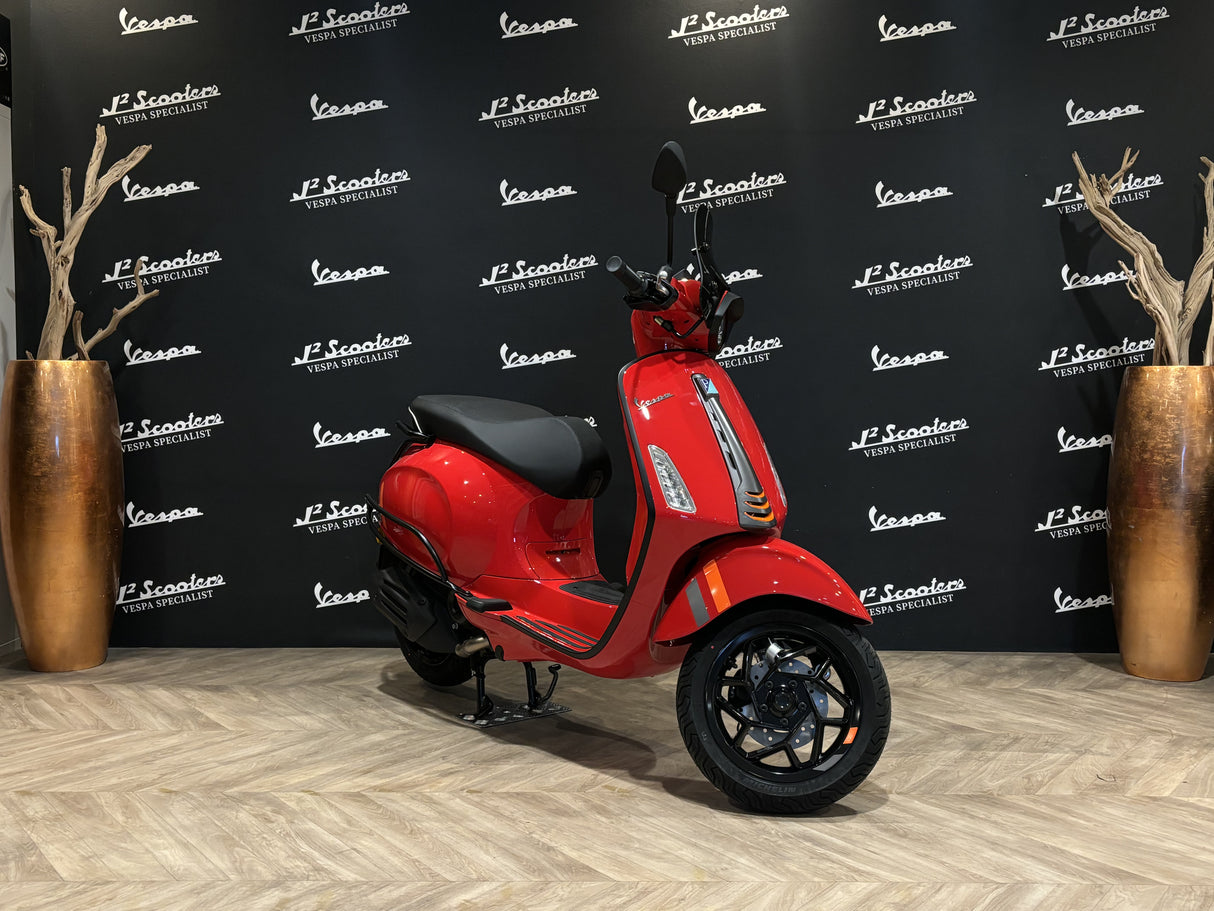 Vespa Sprint S E5 Facelift 2025 Rosso Coraggioso