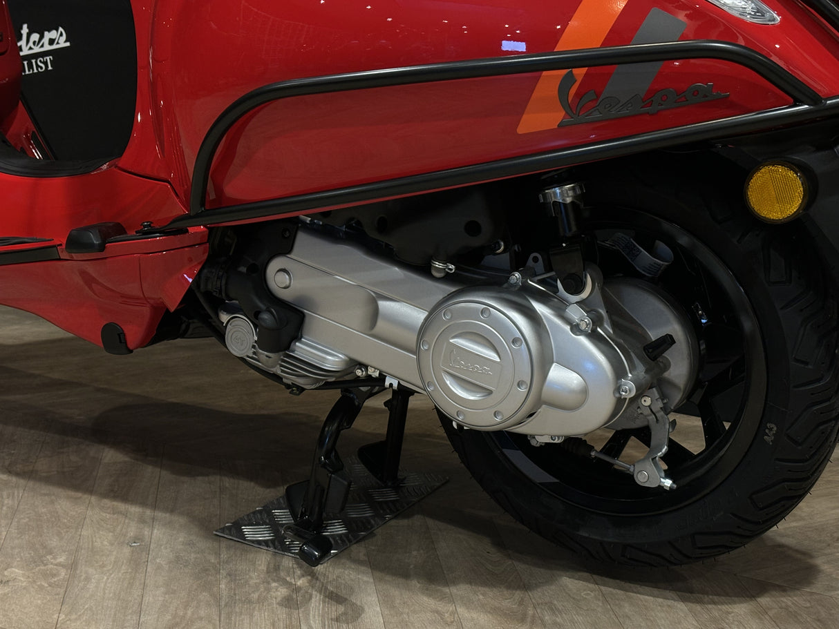 Vespa Sprint S E5 Facelift 2025 Rosso Coraggioso