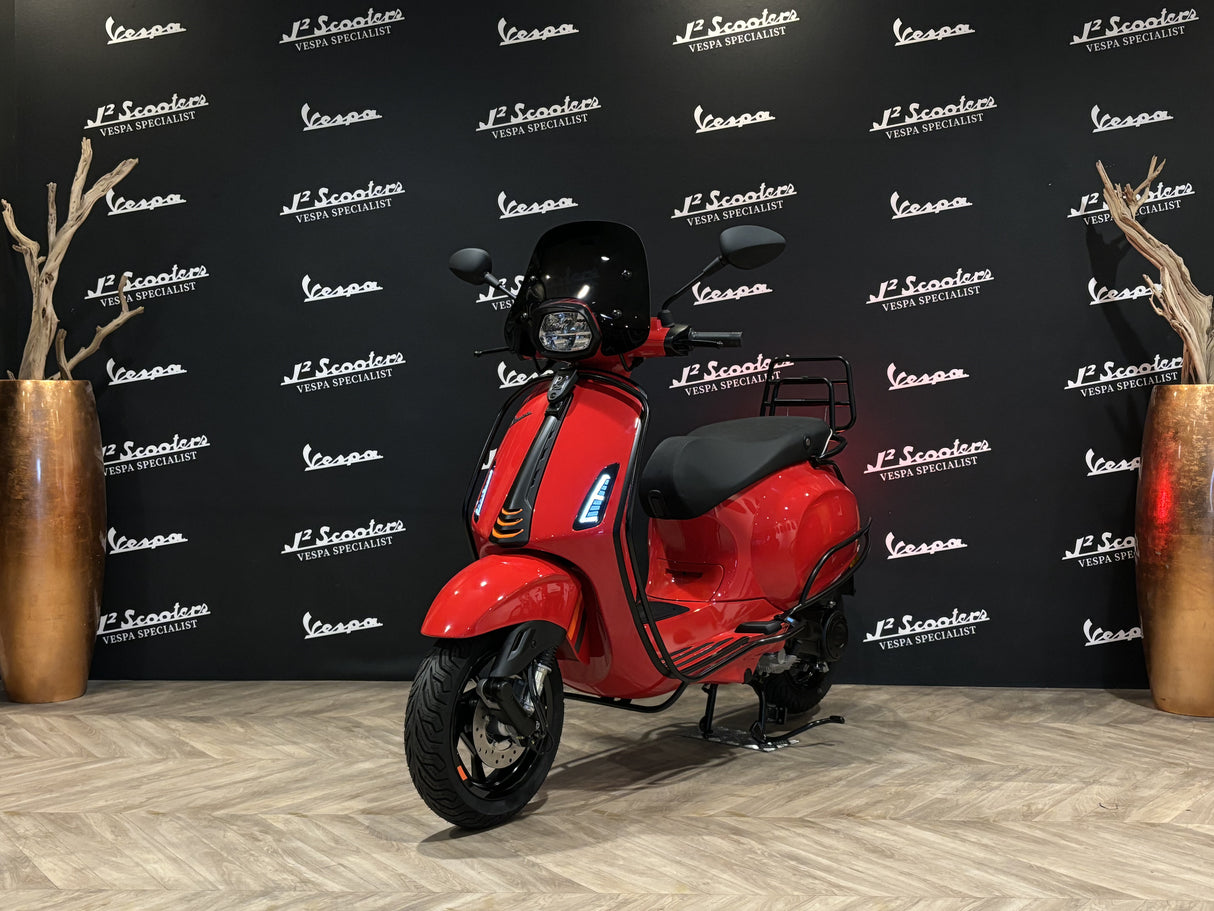 Vespa Sprint E5 Facelift 2025 Rosso Coraggioso