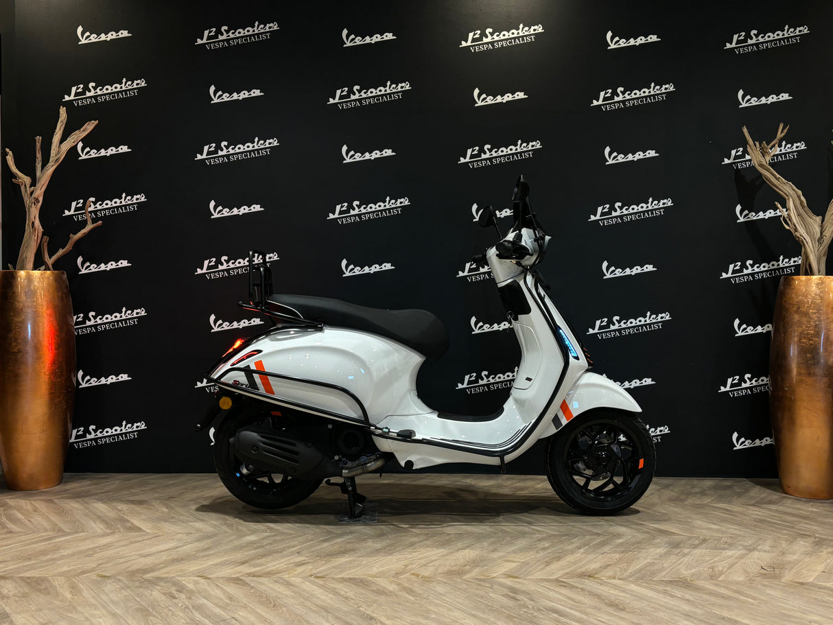 Vespa Sprint E5 Facelift 2025 Bianco Innocente