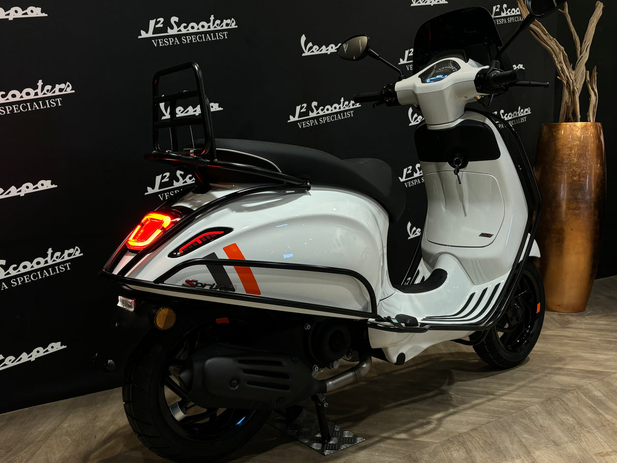 Achtervalbeugels origineel mat / glans zwart Vespa Sprint / Primavera / Elettrica