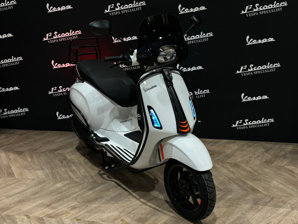 Vespa Sprint E5 Facelift 2025 Bianco Innocente