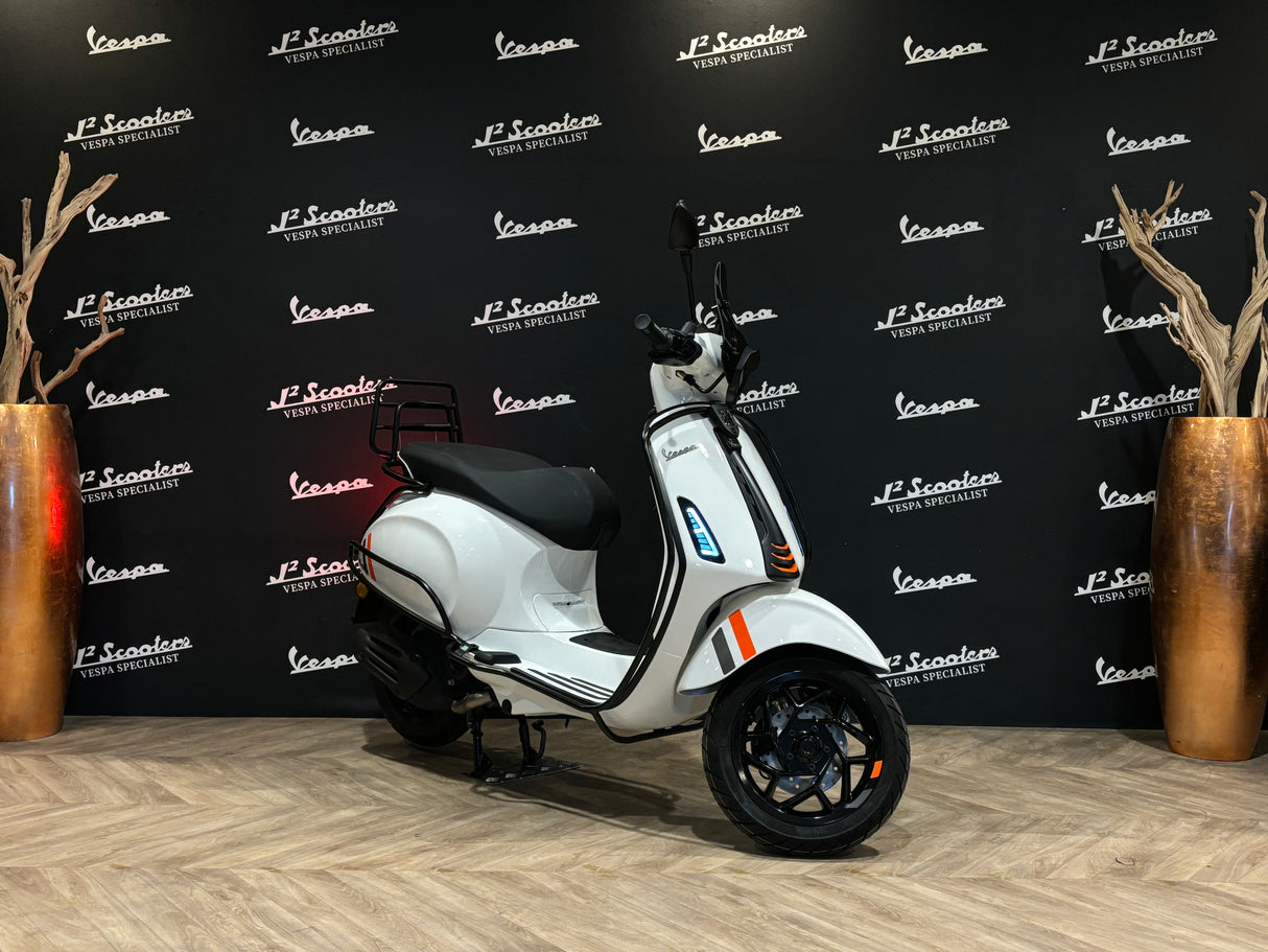 Vespa Sprint E5 Facelift 2025 Bianco Innocente
