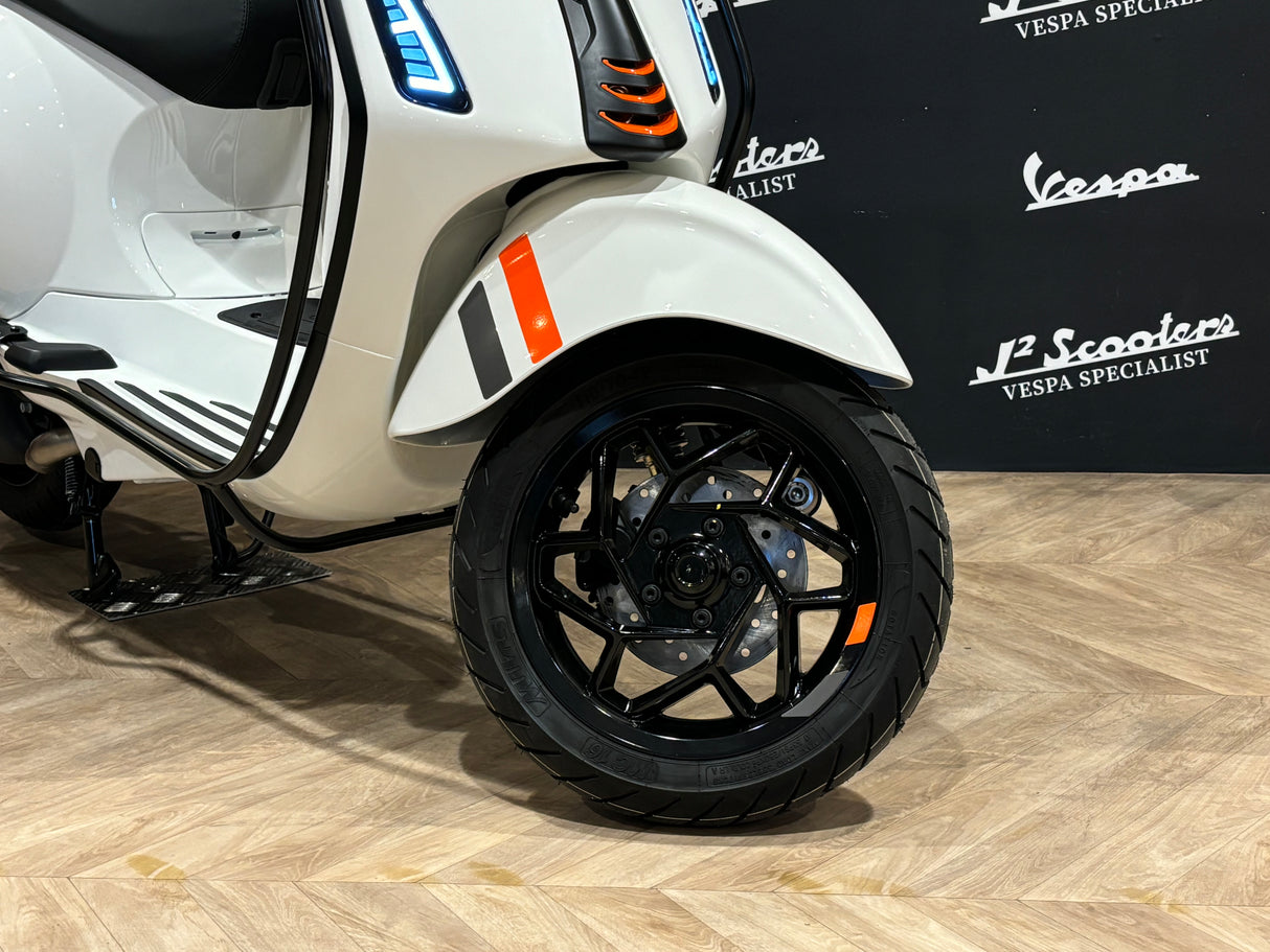 Vespa Sprint E5 Facelift 2025 Bianco Innocente