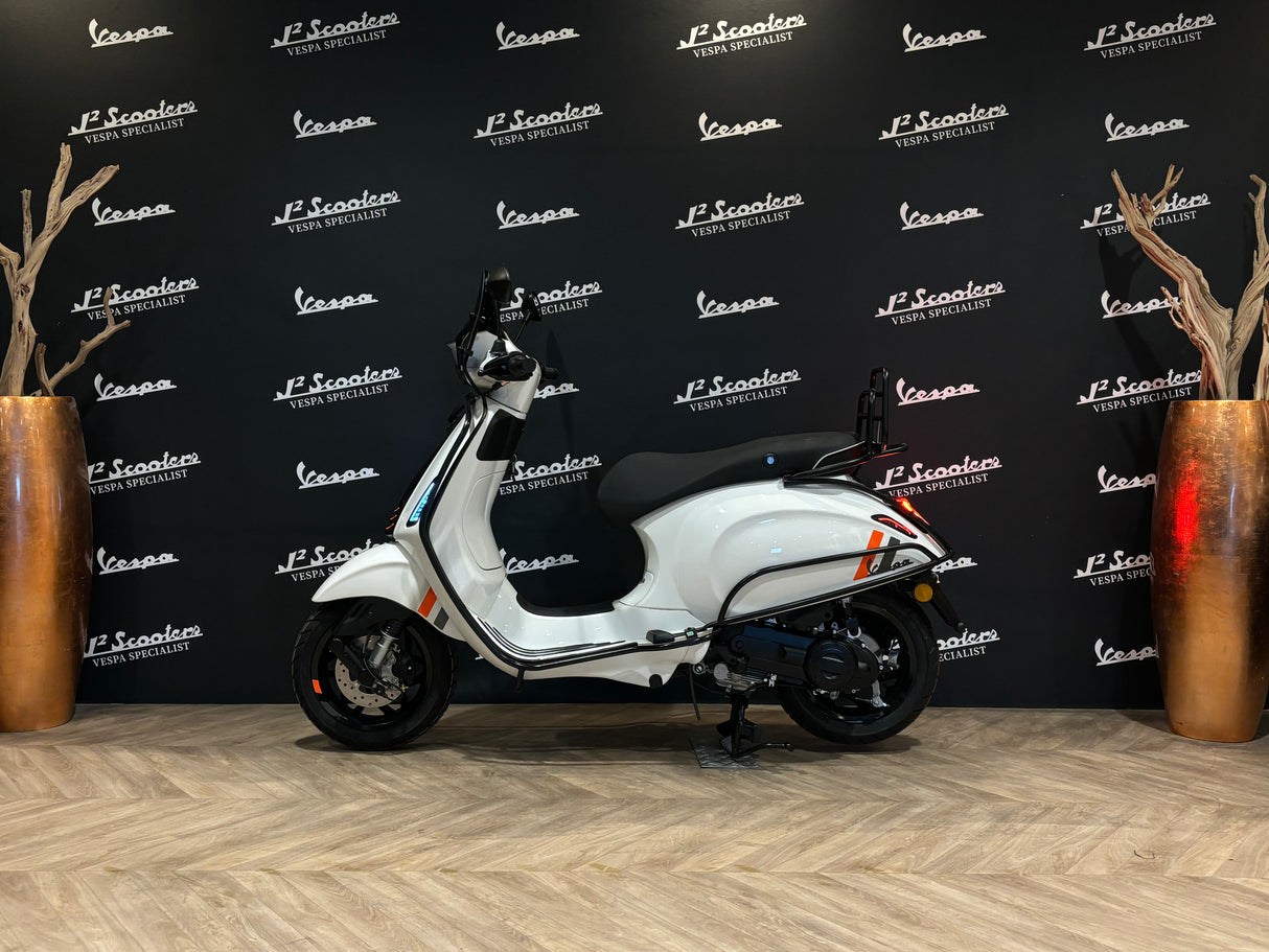 Vespa Sprint E5 Facelift 2025 Bianco Innocente