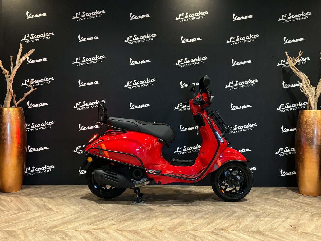 Vespa Sprint E5 Facelift 2025 Rosso Coraggioso
