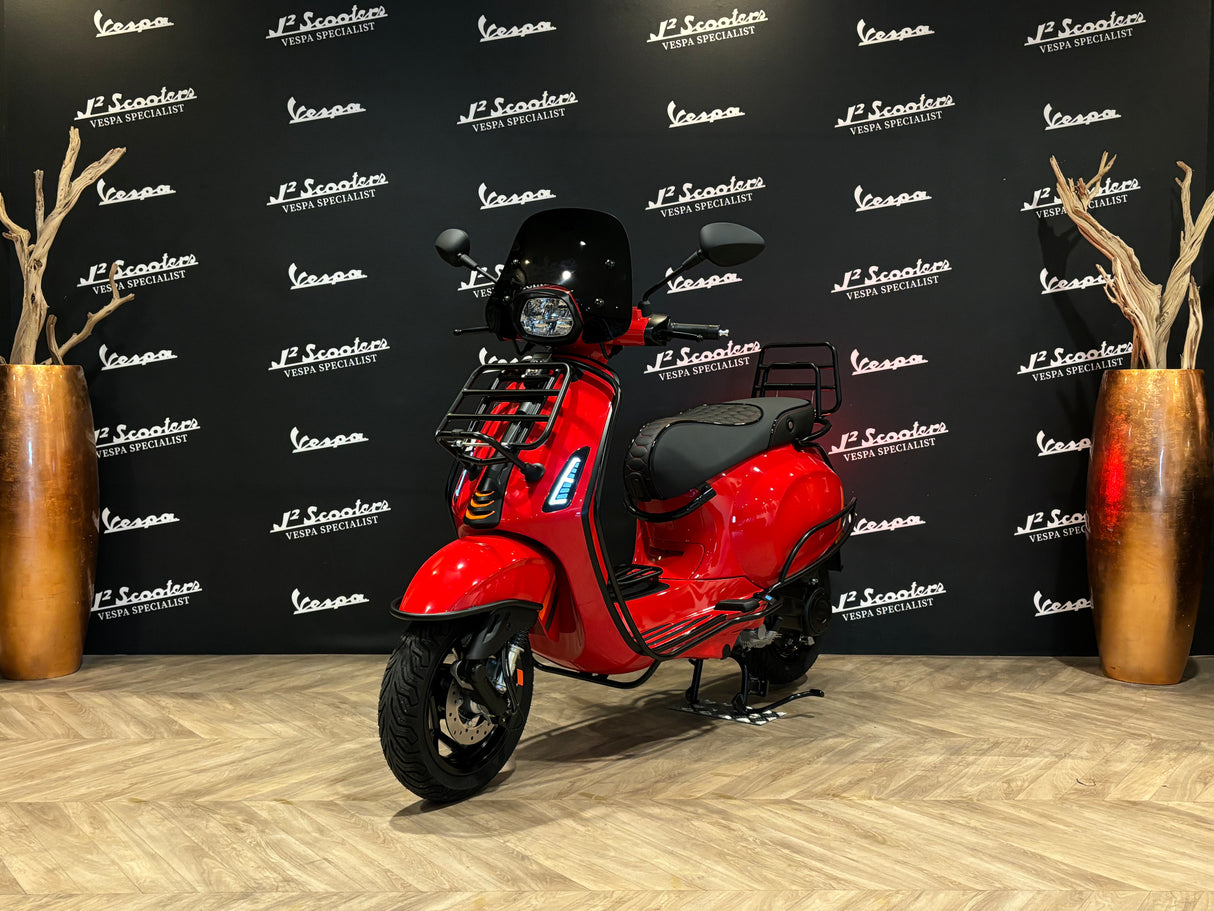 Vespa Sprint E5 Facelift 2025 Rosso Coraggioso