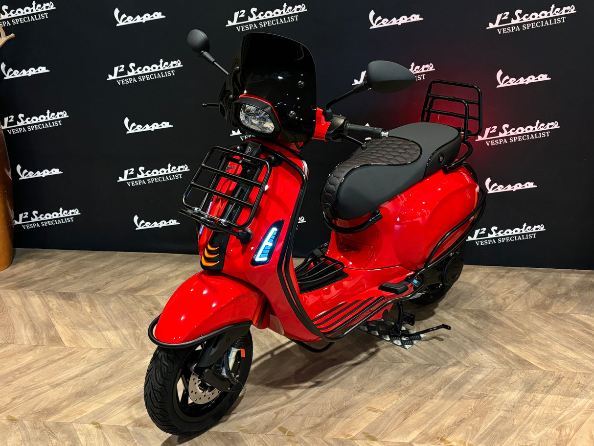 Vespa Sprint E5 Facelift 2025 Rosso Coraggioso