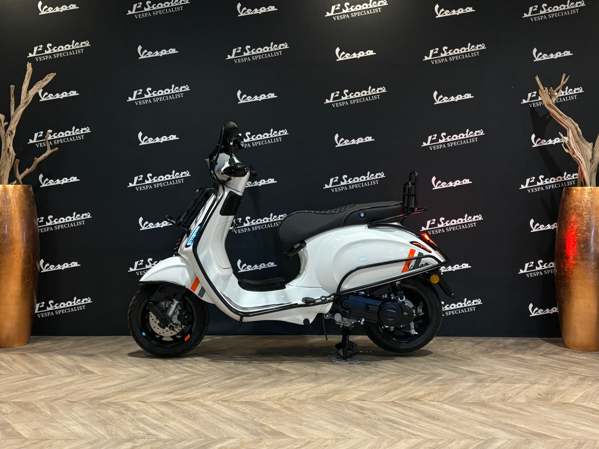 Vespa Sprint E5 Facelift 2025 Bianco Innocente