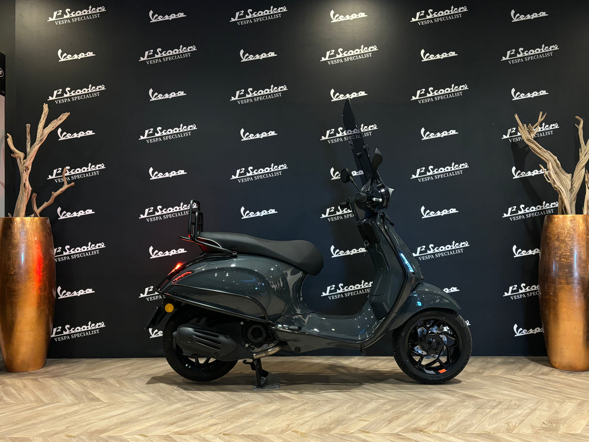 Vespa Sprint / Elettrica Facelift 2025 Audi Nano Grey