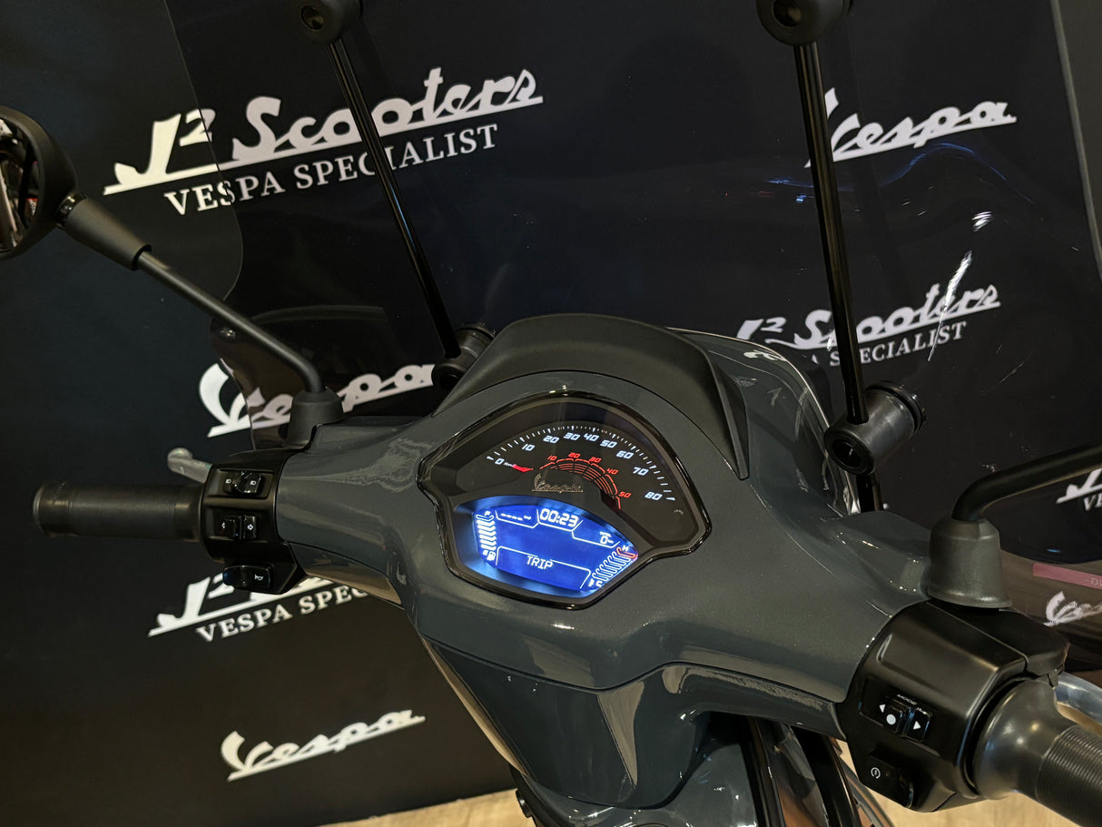 Vespa Sprint / Elettrica Facelift 2025 Audi Nano Grey