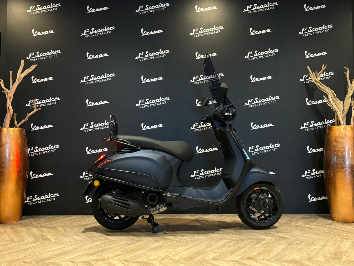 Vespa Sprint / Elettrica Facelift 2025 Opaco Midnight Blue