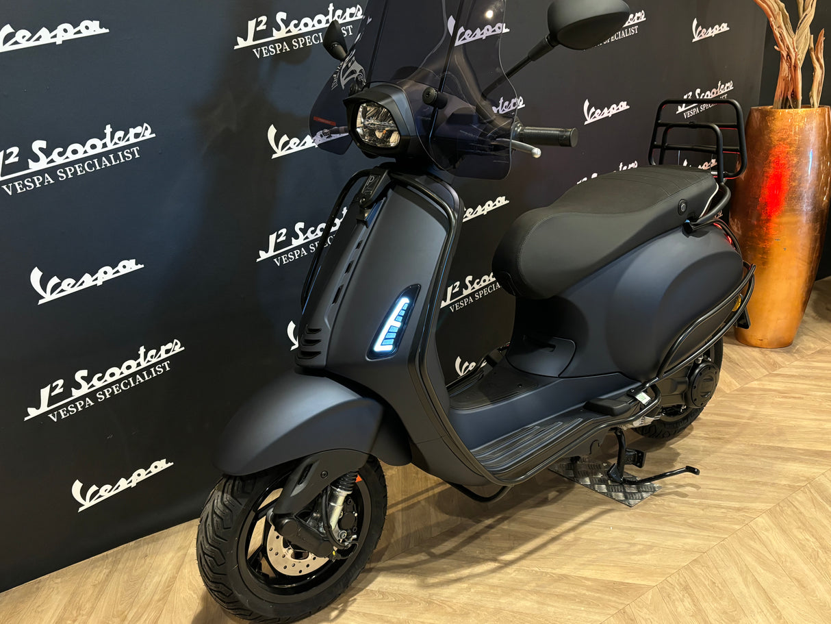Vespa Sprint / Elettrica Facelift 2025 Opaco Midnight Blue