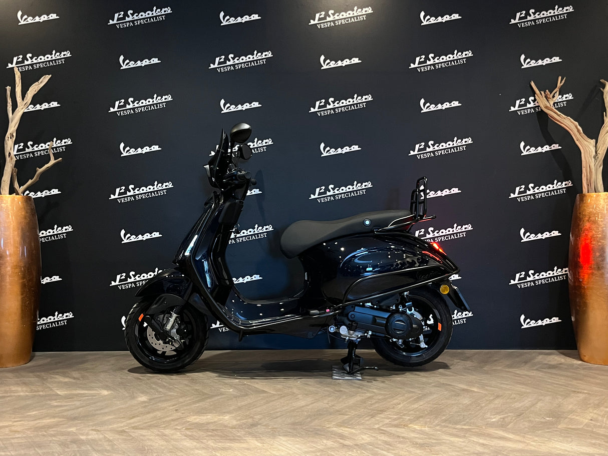 Vespa Sprint / Elettrica Facelift 2025 Dark Midnight Blue
