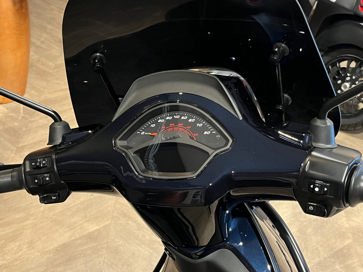 Vespa Sprint / Elettrica Facelift 2025 Dark Midnight Blue
