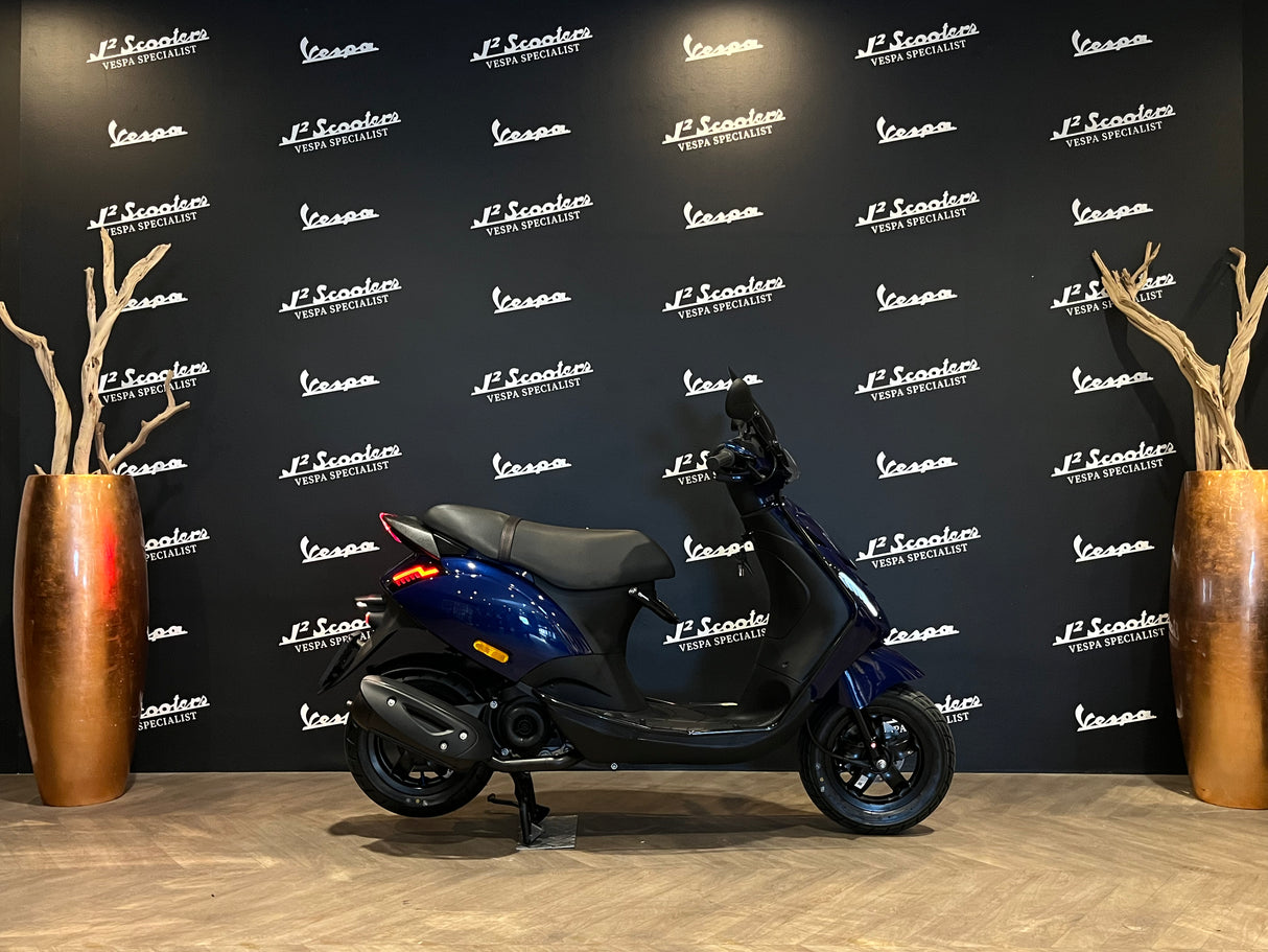 Piaggio Zip SP E5 Dark Candy Blue