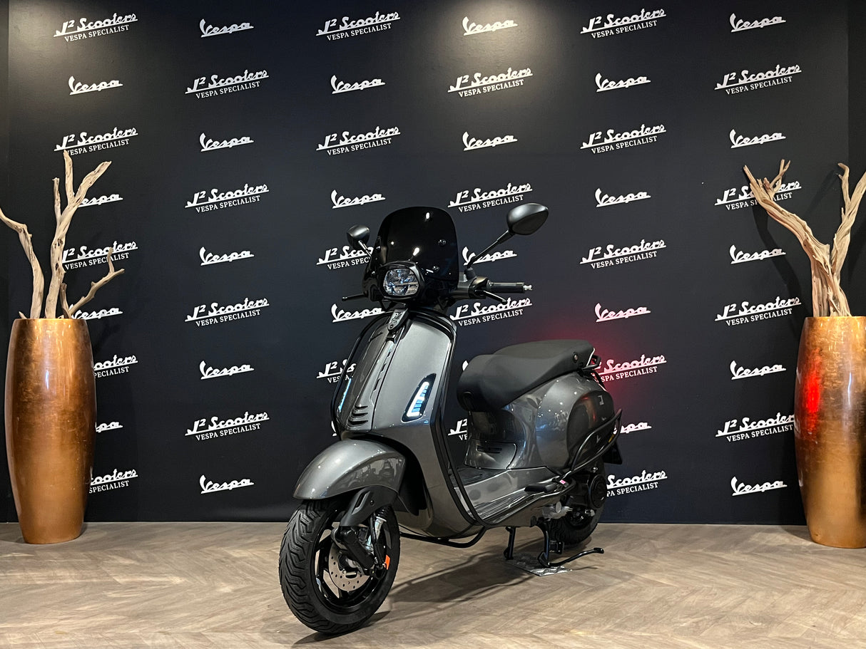 Vespa Sprint / Elettrica Facelift 2025 Porsche Agaat Grijs