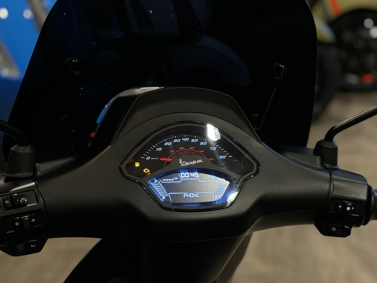 Vespa Sprint / Elettrica Facelift 2025 Nero Convinto Matt