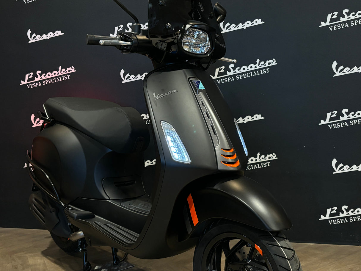 Vespa Sprint / Elettrica Facelift 2025 Nero Convinto Matt