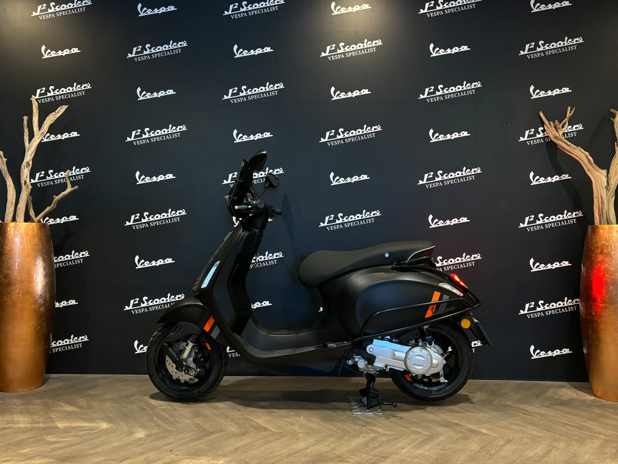 Vespa Sprint / Elettrica Facelift 2025 Nero Convinto Matt