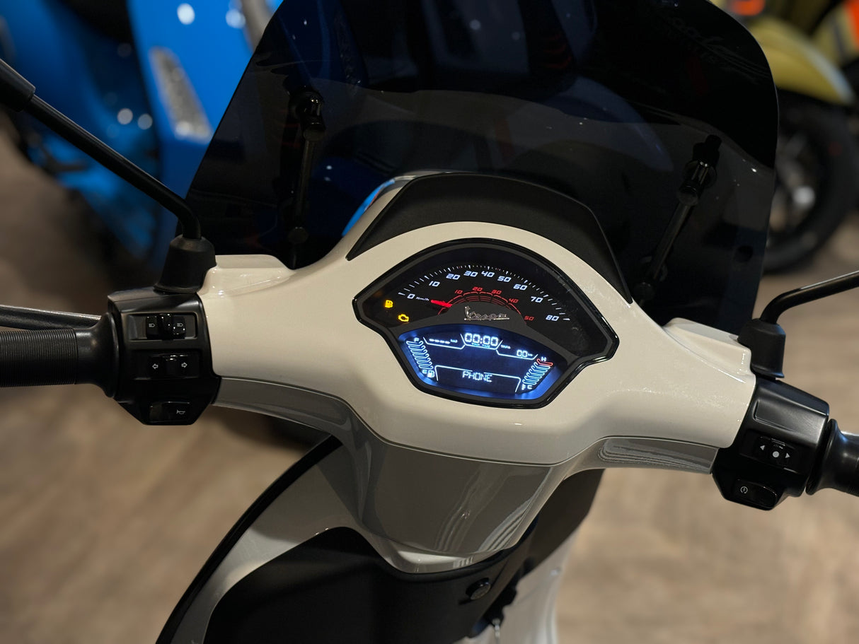 Vespa Sprint S E5 Facelift 2025 Bianco Innocente