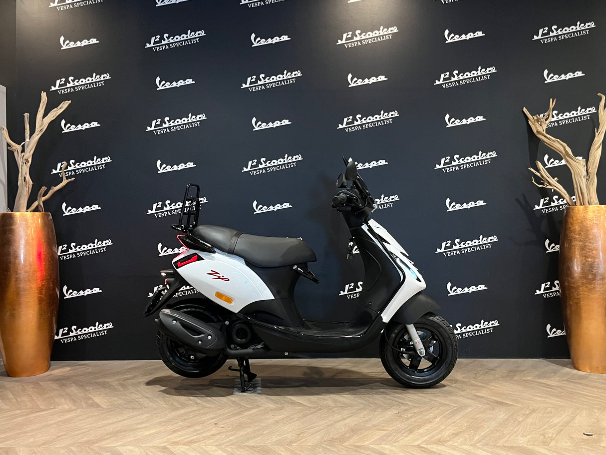 Piaggio Zip SP E5 Glans Wit