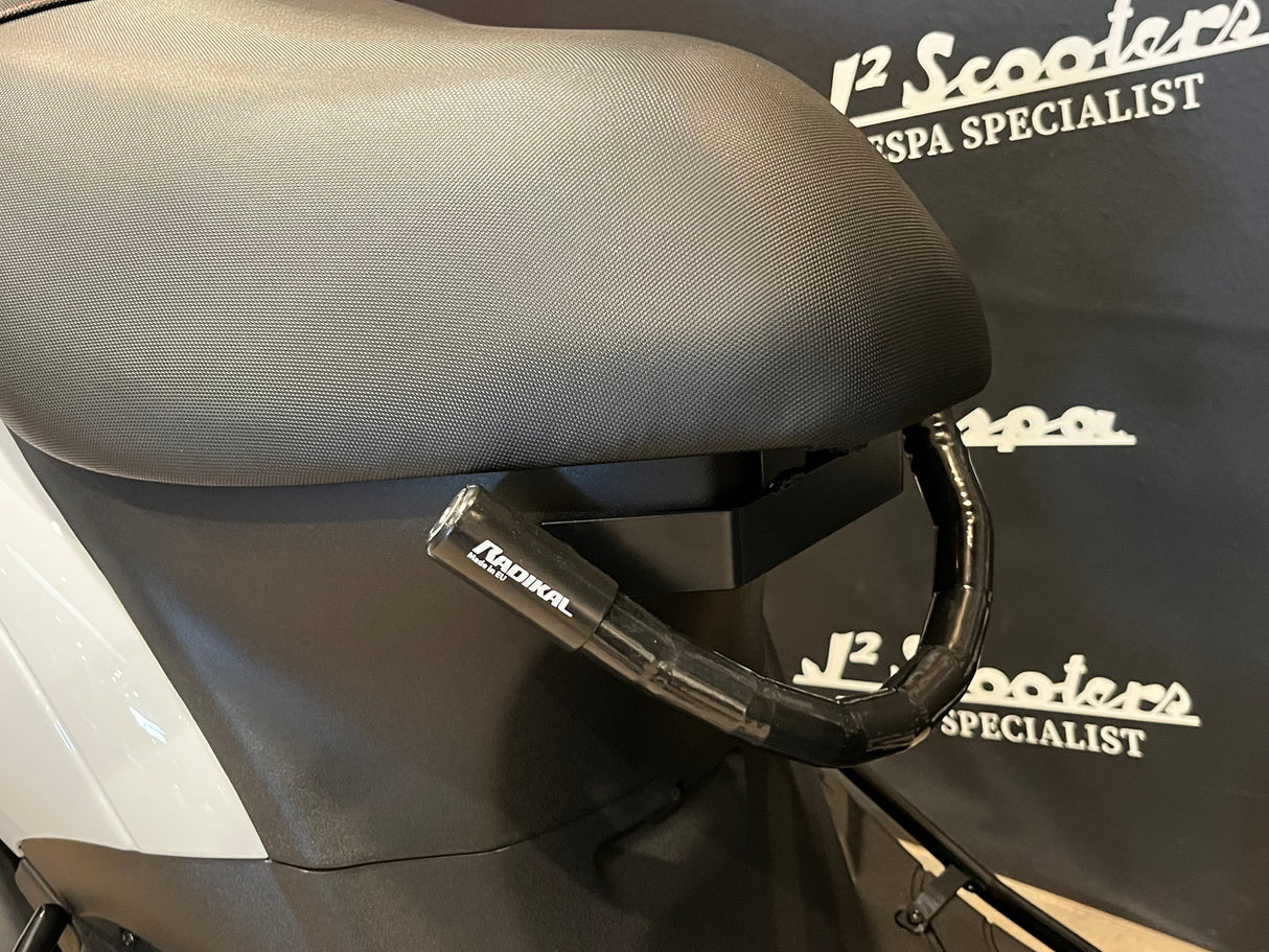 Piaggio Zip SP E5 Glans Wit