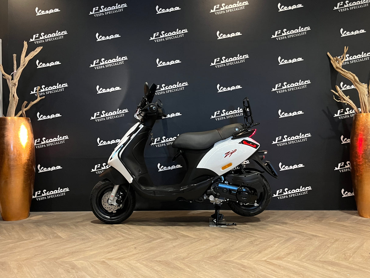 Piaggio Zip SP E5 Glans Wit