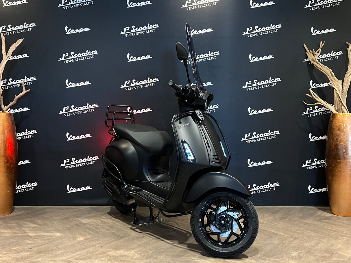 Vespa Sprint / Elettrica Facelift 2025 Nero Convinto Matt