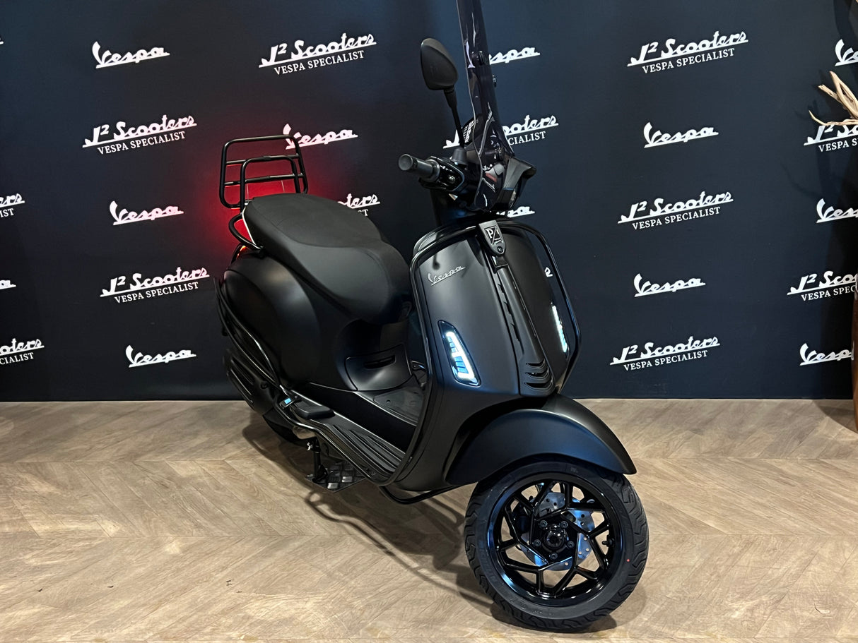Vespa Sprint / Elettrica Facelift 2025 Nero Convinto Matt