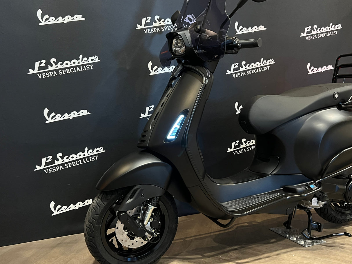 Vespa Sprint / Elettrica Facelift 2025 Nero Convinto Matt