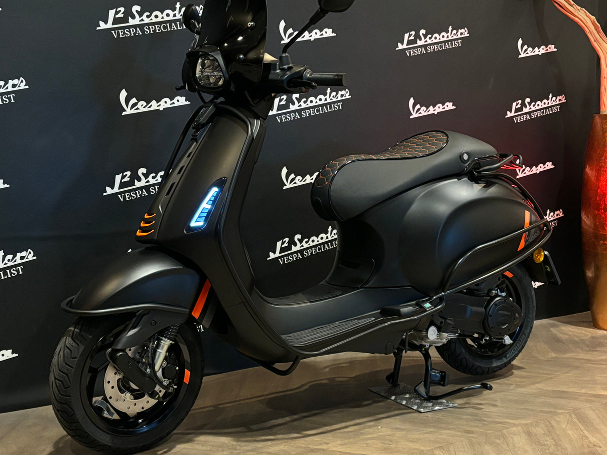 Vespa Sprint / Elettrica Facelift 2025 Nero Convinto Matt
