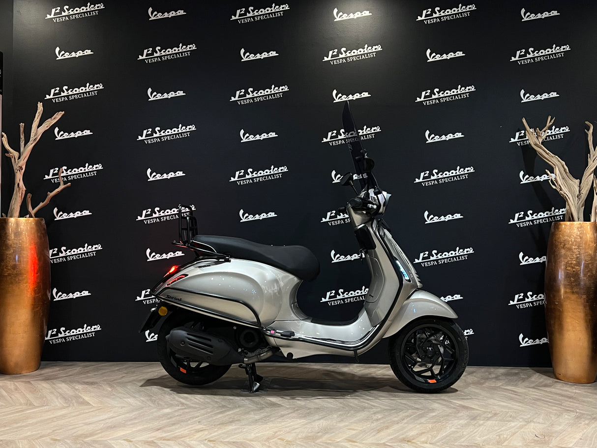 Vespa Sprint / Elettrica Facelift 2025 White Gold