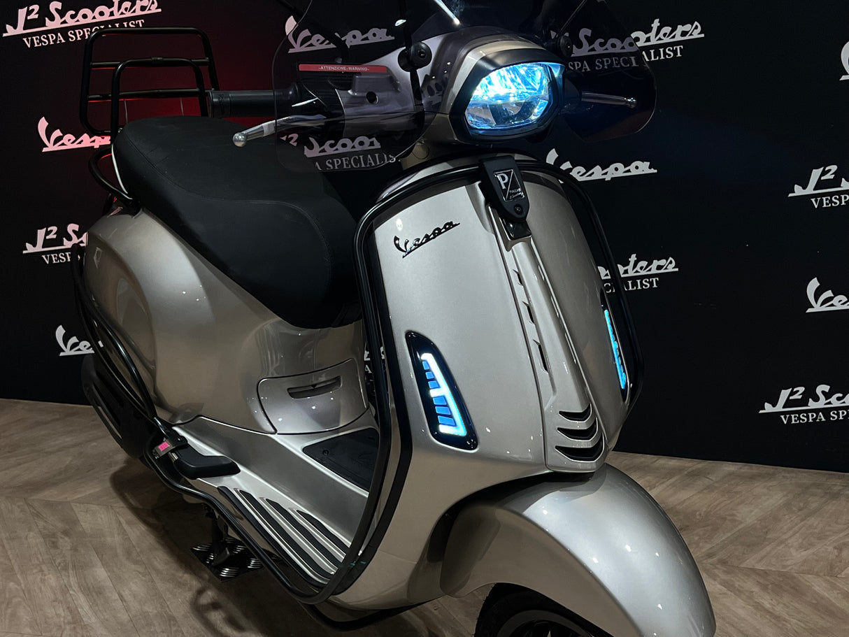 Vespa Sprint / Elettrica Facelift 2025 White Gold