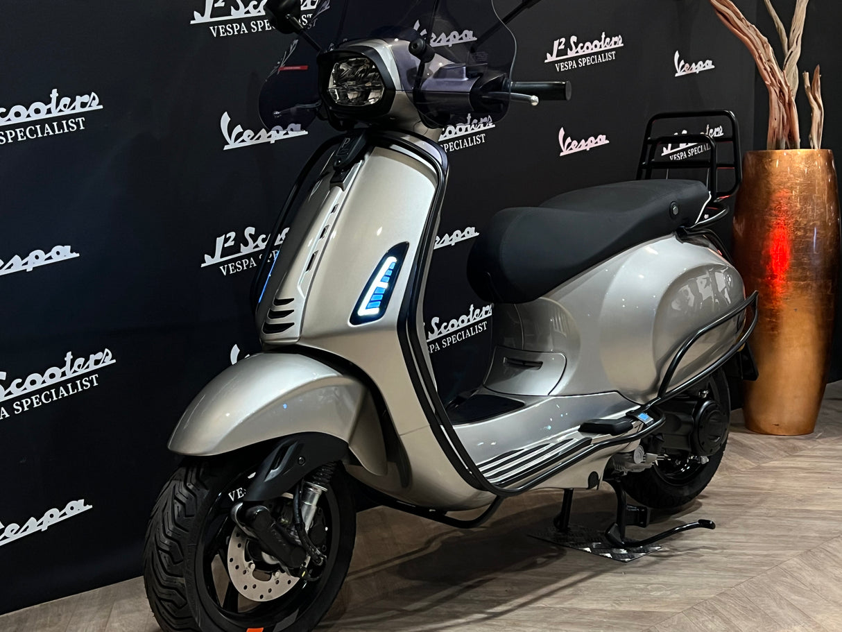Vespa Sprint / Elettrica Facelift 2025 White Gold