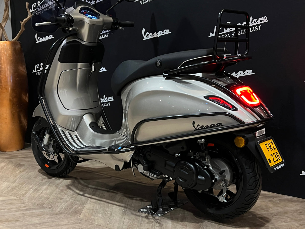 Vespa Sprint / Elettrica Facelift 2025 White Gold