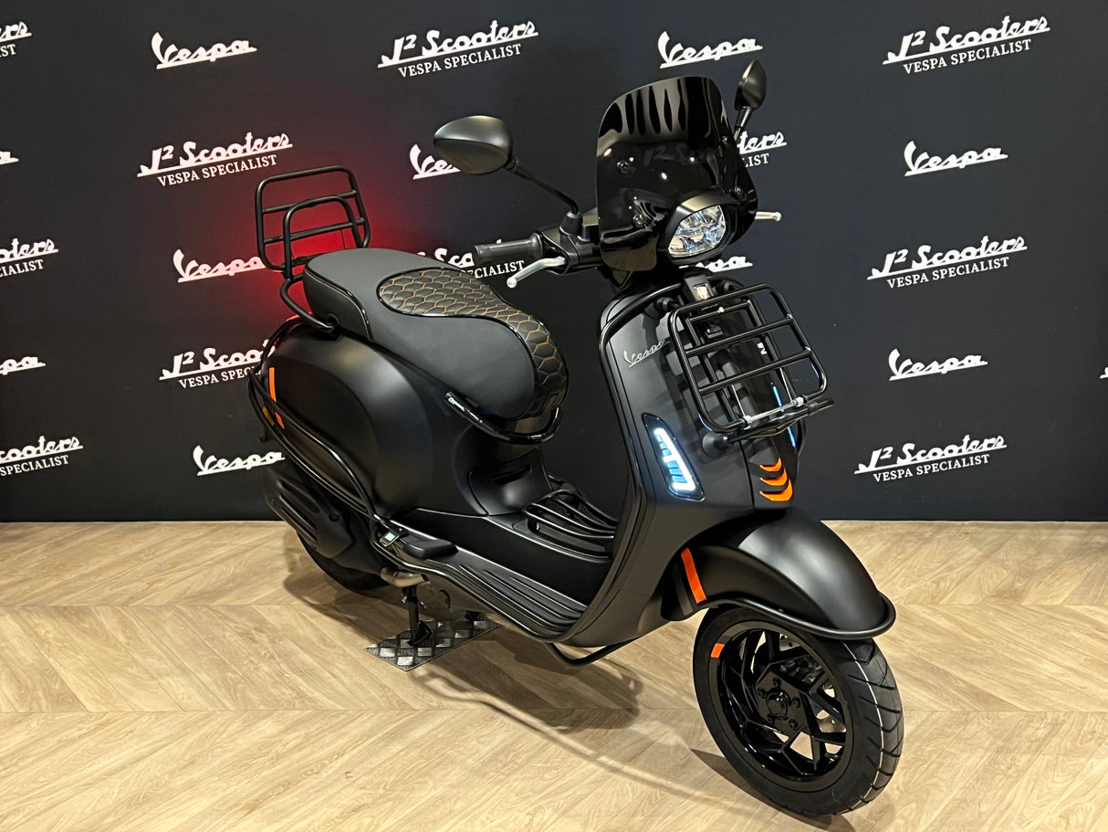 Vespa Sprint / Elettrica Facelift 2025 Nero Convinto