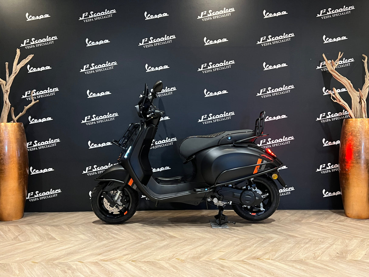 Vespa Sprint / Elettrica Facelift 2025 Nero Convinto