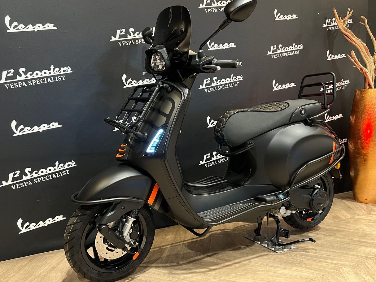 Vespa Sprint / Elettrica Facelift 2025 Nero Convinto