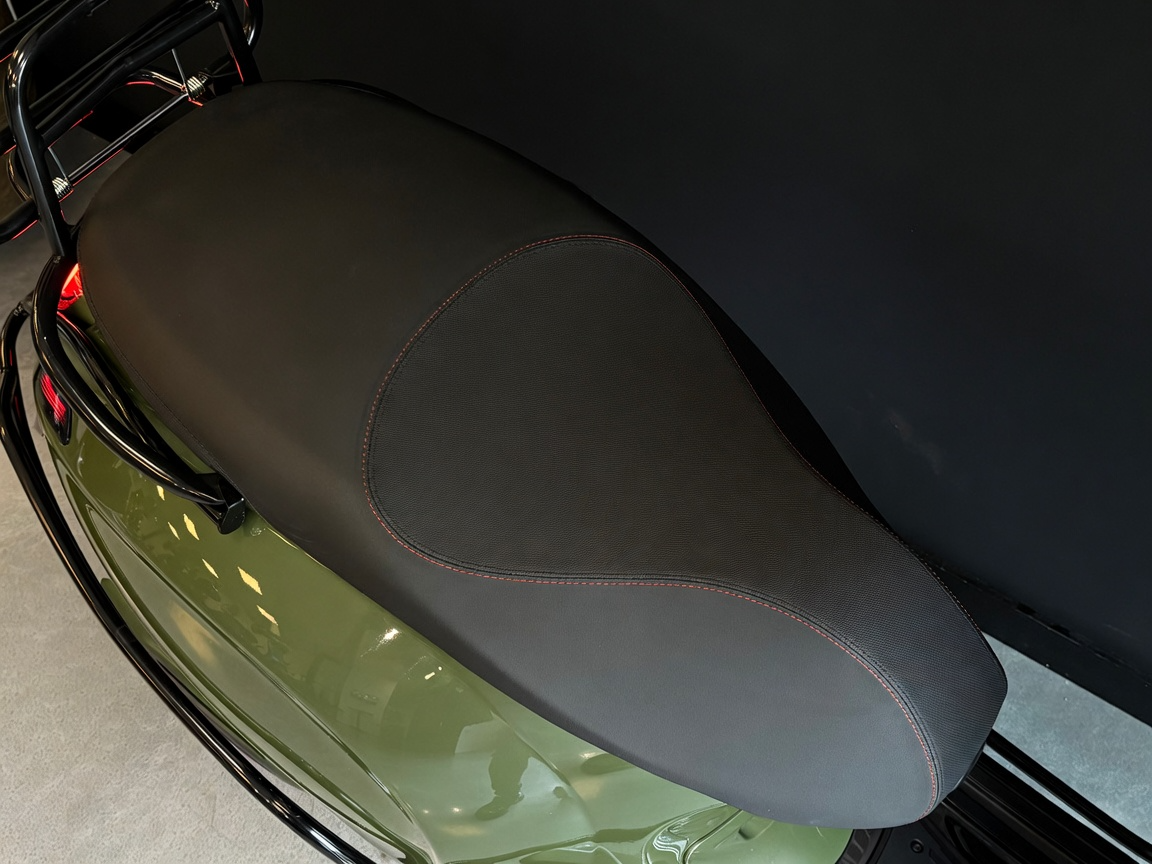 Vespa Sprint | Lamborghini Verde Gea Lucido
