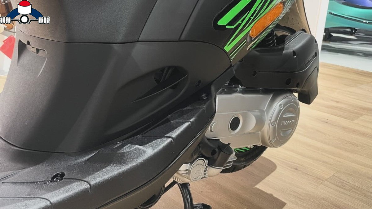 BOUGIEKAP PIAGGIO ZIP SP C25 H2O ZWART