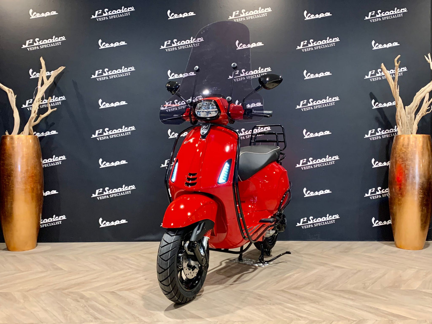 Vespa Sprint E5 rood ROSSO DRAGON