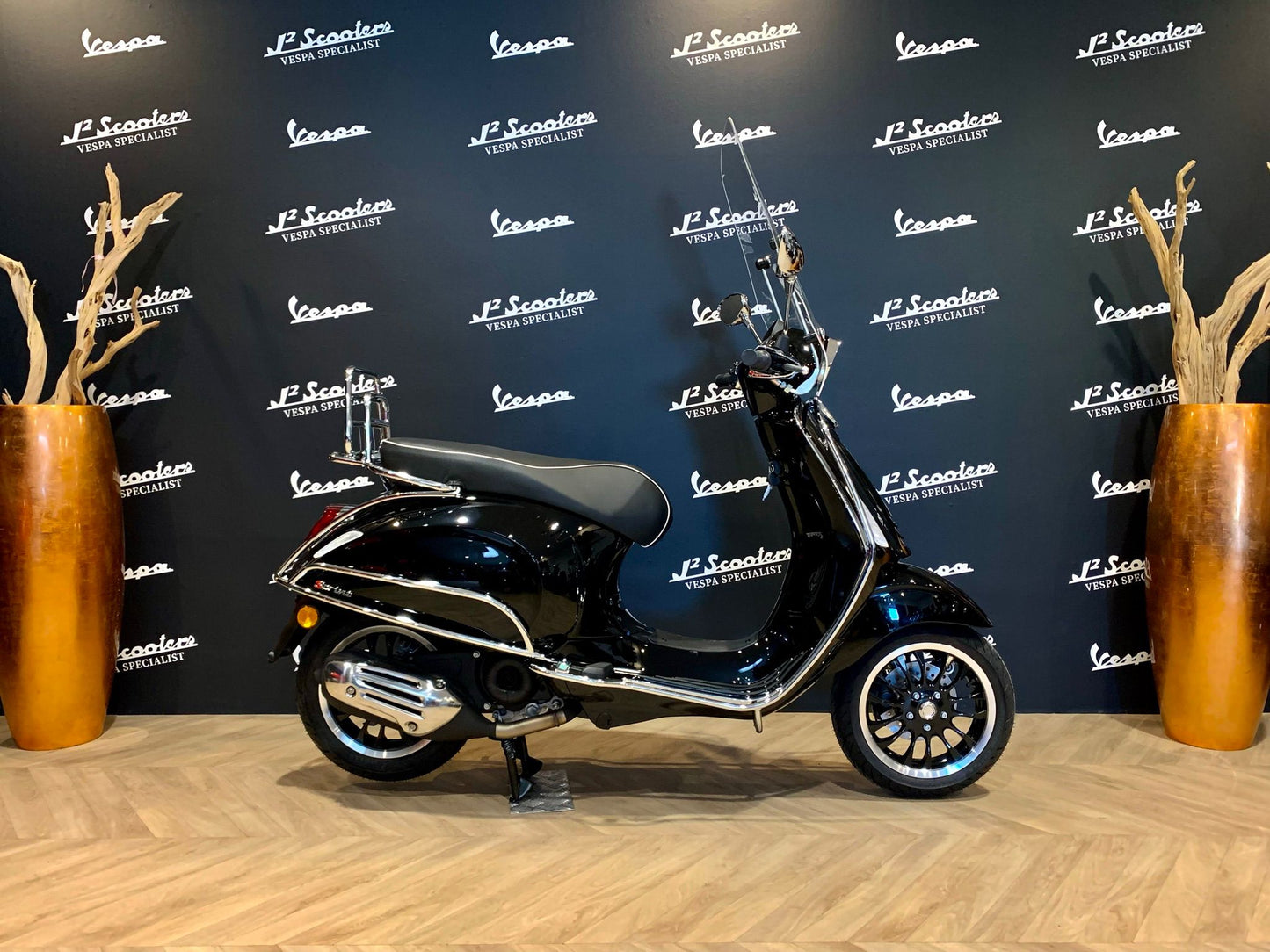 Vespa Sprint E5 glans zwart NERO LUCIDO