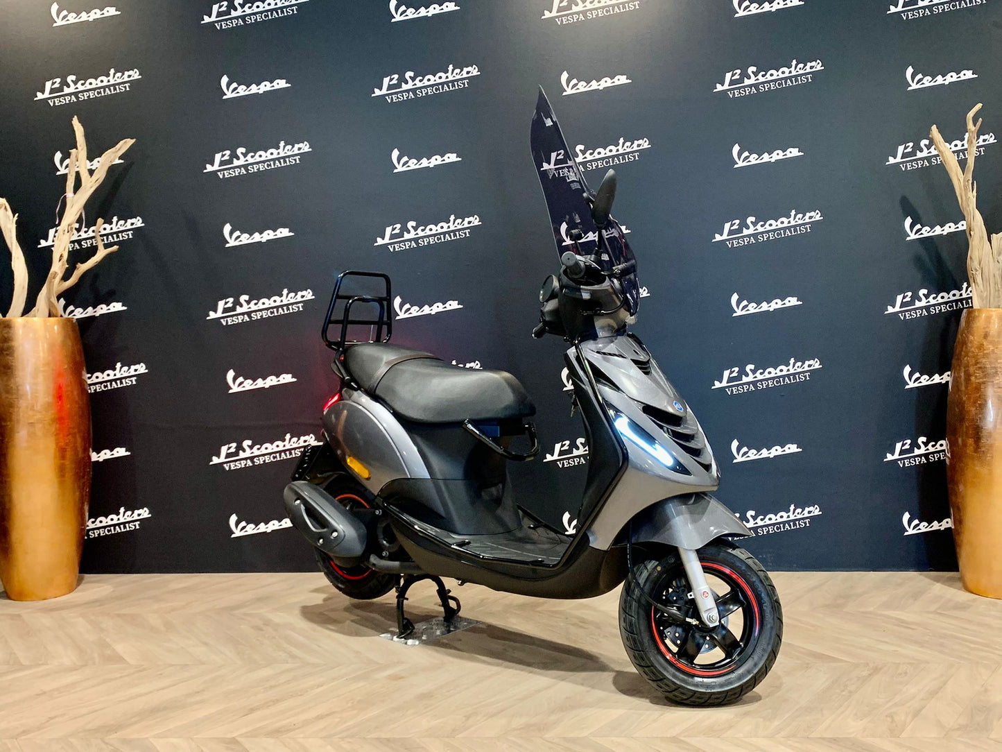 Piaggio Zip SP E5 Agaat Grijs