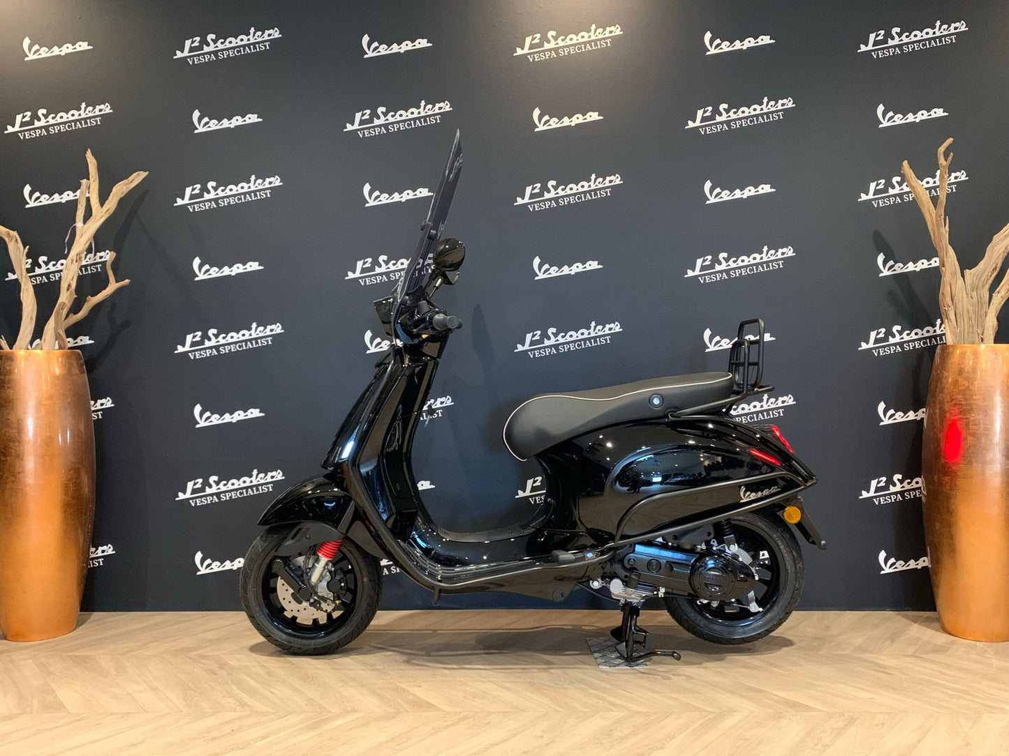 Vespa Sprint E5 glans zwart NERO LUCIDO