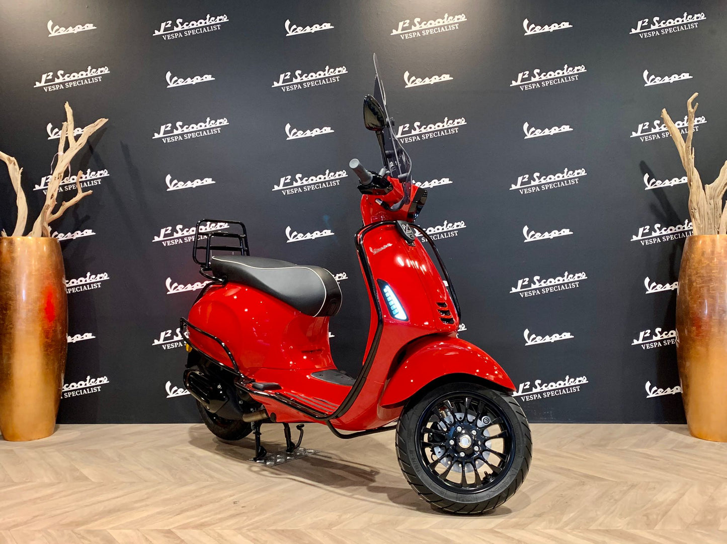 Vespa Sprint E5 rood ROSSO DRAGON