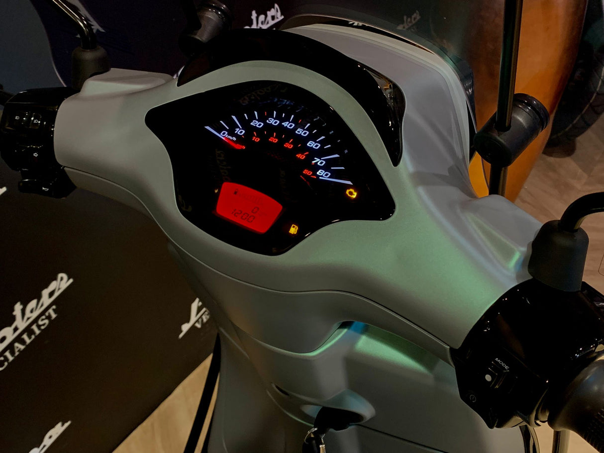 Vespa Sprint / Elettrica Facelift 2025 Designo Green