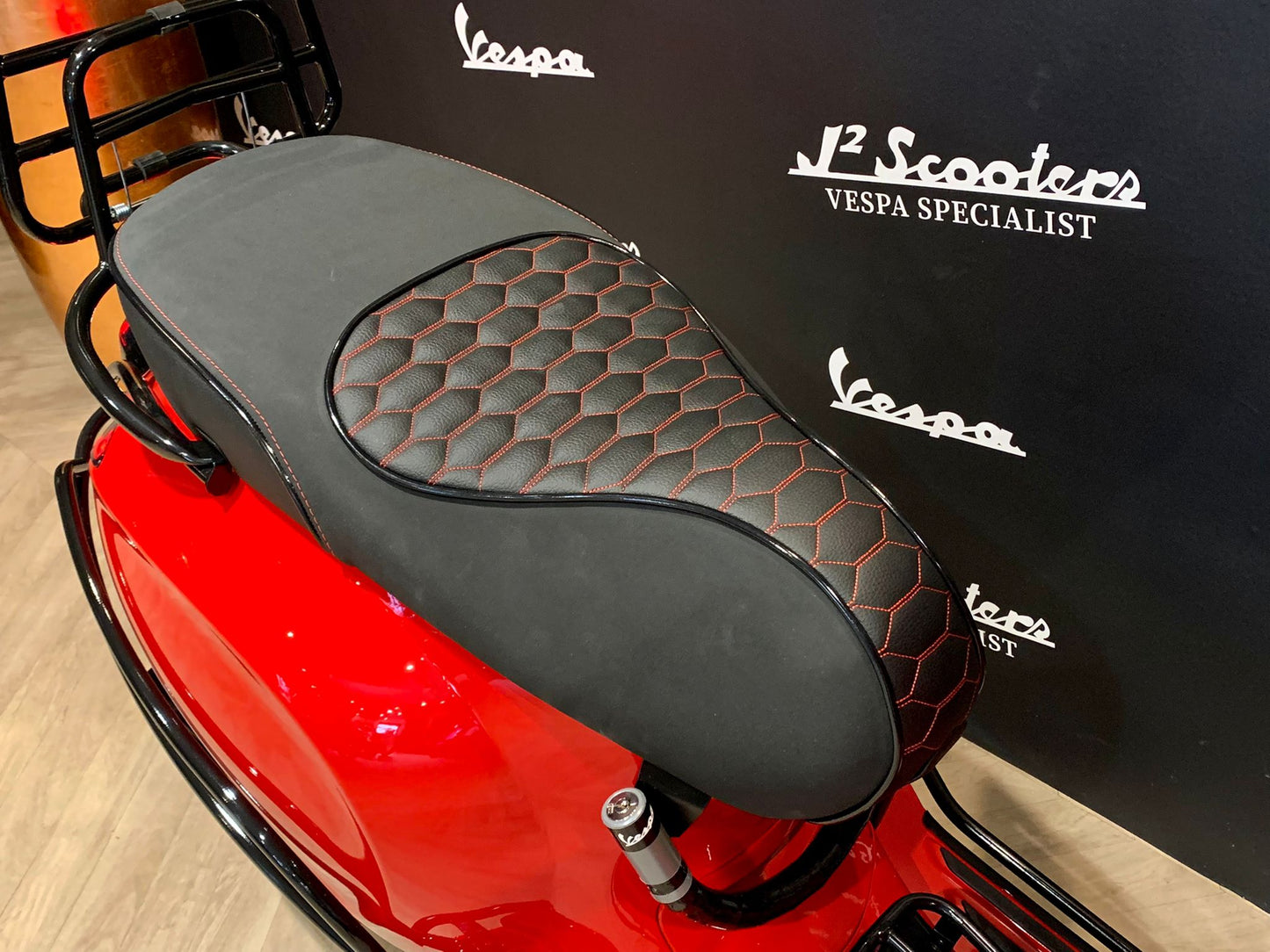 Vespa Sprint E5 rood Dragon Rosso